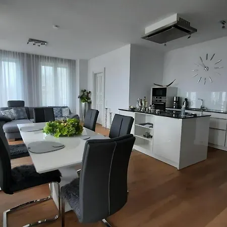 Viktoria Deluxe Direkter Meerblick Apartment *